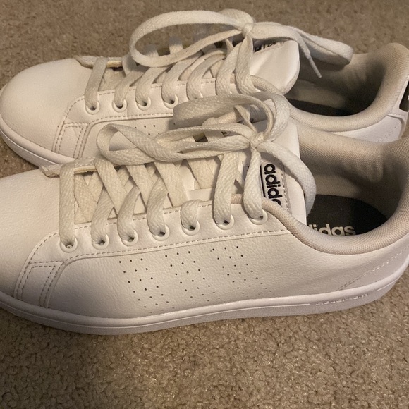 Adidas - Picture 2 of 7